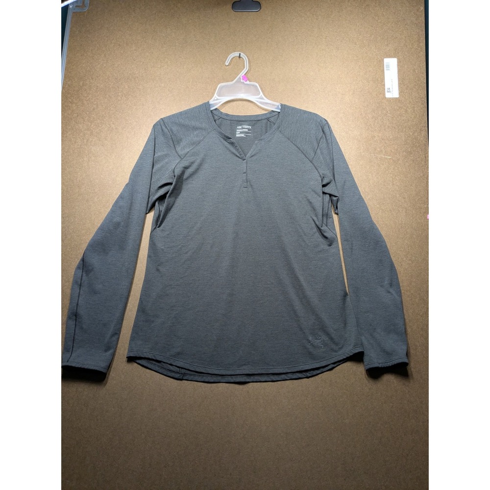 Arcteryx Womens Grey Long Sleeve Henley Performance Shirt Size S Small